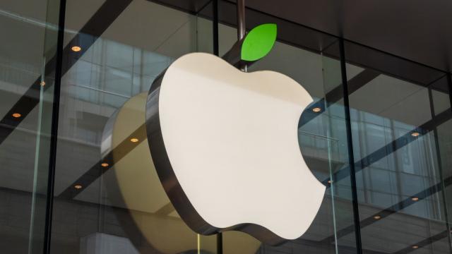 <b>Mobicast #351: Dezbatere "De ce cumpărăm Apple?", lansare iPad Pro Mini LED, AirTag, noi concursuri, am văzut filmul Mortal Kombat</b>Cu ceva întârziere vine şi ultimul Mobicast din aprilie, episodul #351 al podcastului şi videocastului în care recapitulăm tot ce s-a întâmplat interesant în universul tech în ultima săptămână. Nu de alta, dar avem o lansare Apple, de AirTag, iMac nou