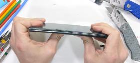 Samsung Galaxy S22 Ultra trece cu brio testul de durabilitate a lui JerryRigEverything; S Pen-ul este rezistent la apă, dar vârfurile nu se înlocuiesc
