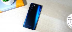 Motorola Edge 30 PRO: Design plăcut prin forme și colorit, am ceva obiecţii la aderenţă