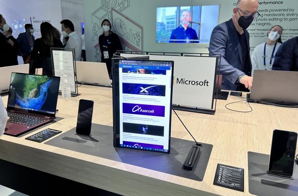 Fotografii hands-on Samsung Galaxy Book2 Pro 360: Galaxy-Book-2-360_08.jpg