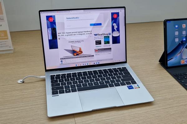 MWC 2022: Huawei MateBook X Pro 2022 - Prezentare hands on pentru laptopul cu greutate de sub 1.4 kilograme, ecran tactil 3K și hardware excelent