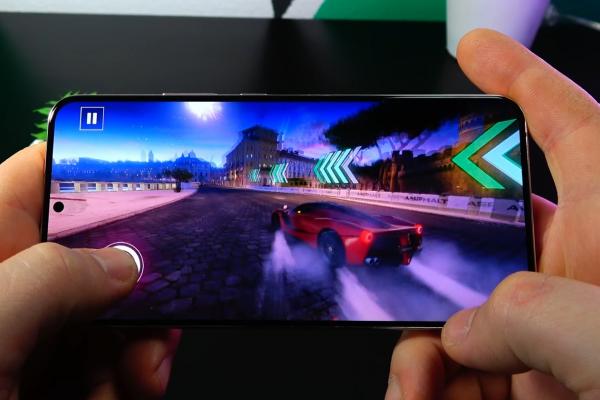 Samsung Galaxy S22+: Benchmark-uri cu multiple clasări în top 10