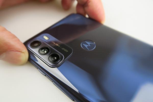 În această primăvară Motorola vine cu o super ofertă: Moto G50, telefon cu 5G și ecran 90Hz, la doar 699 lei