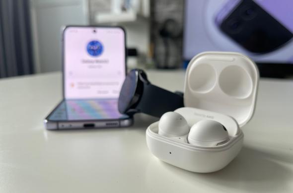 Fotografii Galaxy Watch5 + Galaxy Buds2 Pro: Samsung-Galaxy-WATCH5-Galaxy-Buds2-Pro_008.jpg