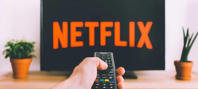 Abonamentul Netflix cu reclame ar urma să coste între 7 şi 9 dolari; Câte minute de reclamă vedem pe oră?