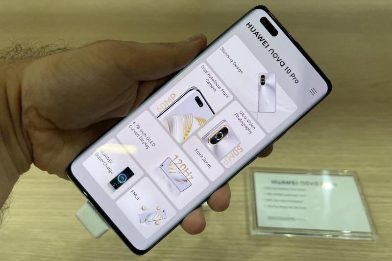 Huawei nova 10 Pro - Fotografii hands-on IFA 2022: Photo 02.09.2022, 18 52 05.jpg