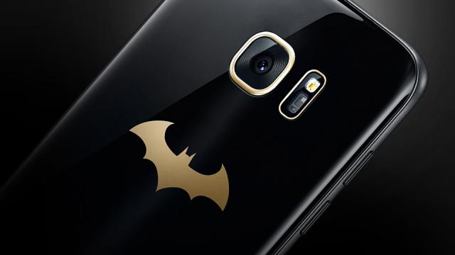 <b>Samsung Galaxy S7 Edge Injustice Edition acum în oferta QuickMobile!</b>De astăzi fanii Samsung și ai universului Batman pot opta pentru achiziția unei versiuni inedite a phablet-ului Galaxy S7 Edge - și anume varianta Injustice. Produsul de față sosește în oferta QuickMobile.ro pentru un preț de 5.499 lei ce include printre 