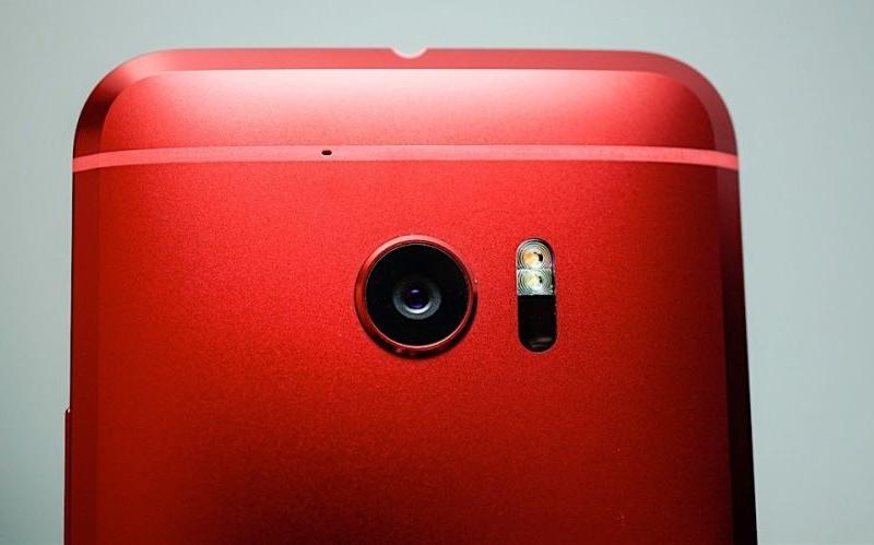 HTC 10 Rosu Camelia - Fotografii hands-on: HTC 10 - Red (12).jpg