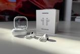 Samsung-Galaxy-Buds4-Unboxing_ (24).jpg