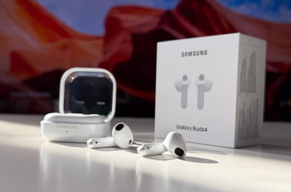 Samsung Galaxy Buds4 - Unboxing: Samsung-Galaxy-Buds4-Unboxing_ (23).jpg
