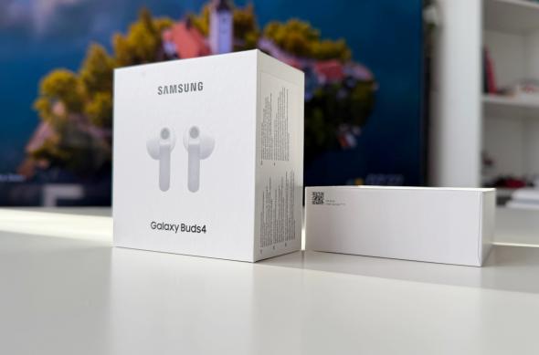 Samsung Galaxy Buds4 - Unboxing: Samsung-Galaxy-Buds4-Unboxing_ (5).jpg