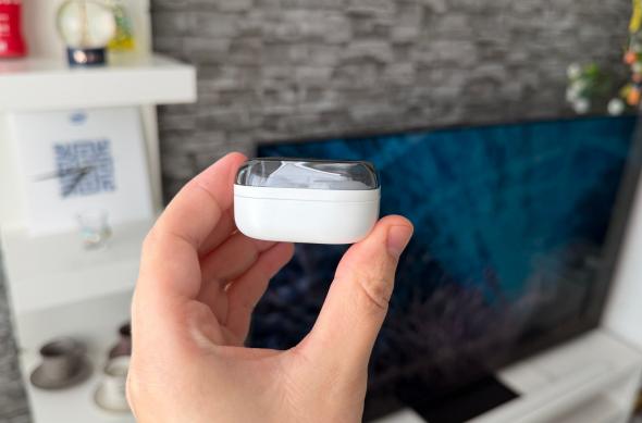 Samsung Galaxy Buds4 - Fotografii hands-on: Samsung-Galaxy-Buds4-Design_ (6).jpg