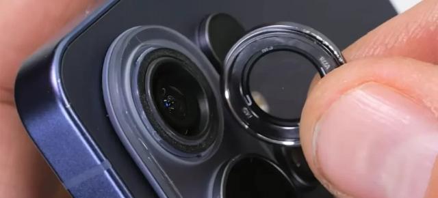 Galaxy S26 Ultra trece testul de durabilitate al lui JerryRigEverything: Samsung rezolvă problema majoră a camerei! (Video)