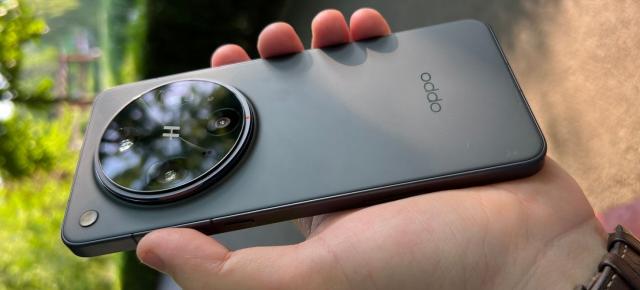 OPPO Find X9 Ultra și lista completă de dotări! Ce are de oferit ca setup foto, dar baterie?
