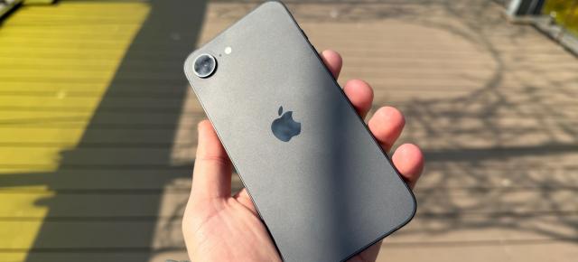 Apple iPhone 17e: Design familiar, acum pe roz și dimensiuni pe care buzunarul tău le va adora