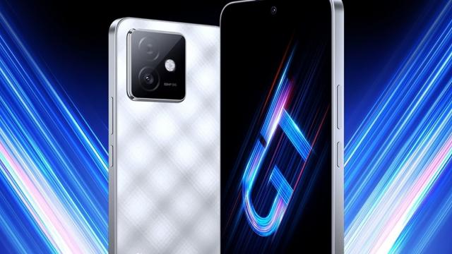 <b>Honor X80 GT promite o autonomie excelentă, urmând să adopte o baterie de 13.000 mAh sub capotă</b>Honor continuă să experimenteze cu smartphone-uri axate pe autonomie ridicată. După ce a lansat recent mai multe modele cu baterii de aproximativ 10.000 mAh în China, producătorul ar lucra acum la un model care ar putea duce autonomia la un nivel