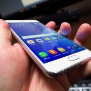 Samsung Galaxy A7 (2016) Review: cel mai bun telefon midrange, inspirat de Galaxy S6, cu preţ supraapreciat (Video)