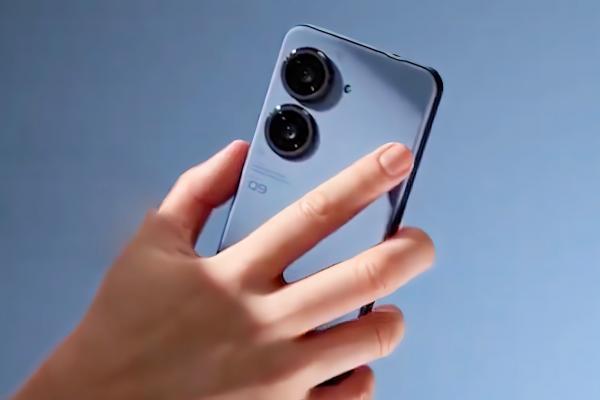 ASUS Zenfone 9 există și îl vedem într-un clip promo apărut online! Smartphone compact cu Snapdragon 8+ Gen1, cameră cu gimbal și ecran de 5.9 inch