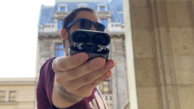 <b>Am testat Huawei FreeBuds Pro 2 şi am dat basul la MAXIM pe Tidal; Iată impresii (Video)</b>Pentru că noi atunci când testăm chestii la Mobilissimo.ro nu ne jucăm, mi-am suflecat mânecile şi am testat cu mare atenţie căştile Huawei FreeBuds Pro 2. Mi-am făcut cont de Tidal, am explorat întunecimile DNB-ului şi am stat 
