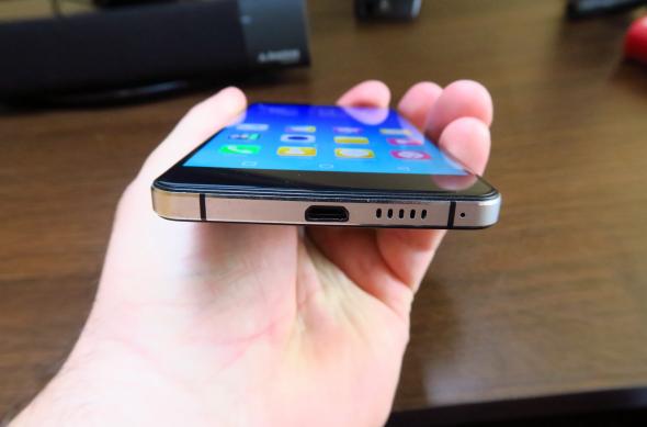 UHANS S1 - Fotografii Hands-On: UHANS-S1_012.JPG