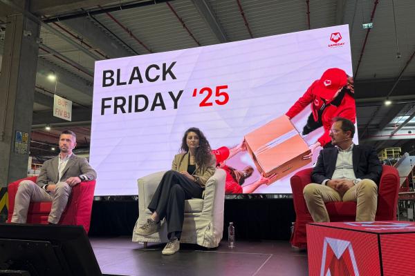 Sameday în topul celor mai descărcate aplicații din România alături de TikTok, 1 milion de colete procesate pe zi + investiții mari pentru Black Friday 2025!