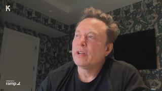 Elon Musk crede că există 50% șanse să trăim într-o simulare