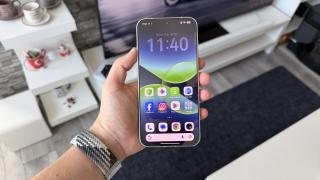 OPPO Find X10 Pro Max: Display imersiv, margini aproape invizibile și culori la nivel profesional