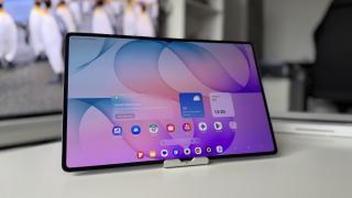 Samsung Galaxy Tab S12 Ultra: Display AMOLED de 14.6 inch, 120Hz și locul 4 în topul luminozității