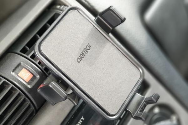 Prezentare CHOETECH T541-S: Încărcător wireless pentru mașină, cu o dotare bonus la pachet