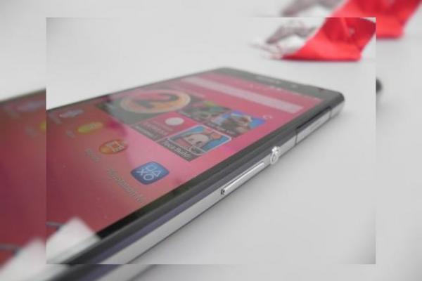 Sony Xperia Z2 Review: upgrade semnificativ față de Xperia Z1, cea mai bună cameră din 2014 și În sfârșit difuzoare stereo! (Video)