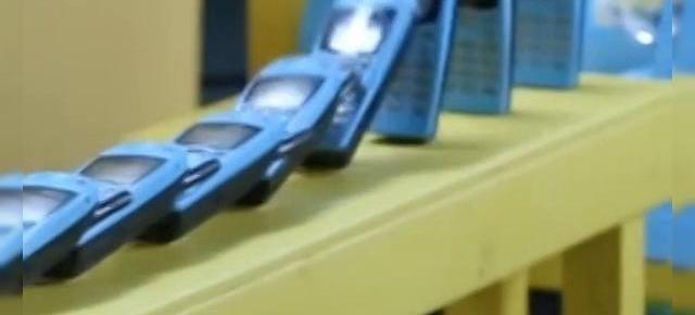 Nokia postează un teaser cu un domino din telefoane vechi; Ce se află la capăt?
