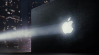Apple pregătește lansarea primului MacBook Pro cu ecran tactil OLED; John Ternus publică un teaser înaintea anunțului