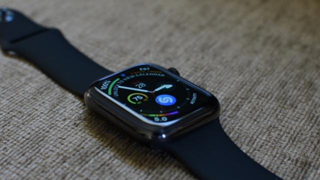 <b>Turul Magazinelor #555: Apple Watch Series 4 la reducere, Huawei P30 Lite în România, laptop la 999 lei şi RTX 2060 la ofertă</b>E Turul Magazinelor de dinainte de weekend şi se lasă cu siguranţă cu nişte oferte bune şi cumpărături. E ultima şansă de a cumpăra un cadou pentru cineva numit Florin pentru Floriile din weekend sau un cadou de Paştele