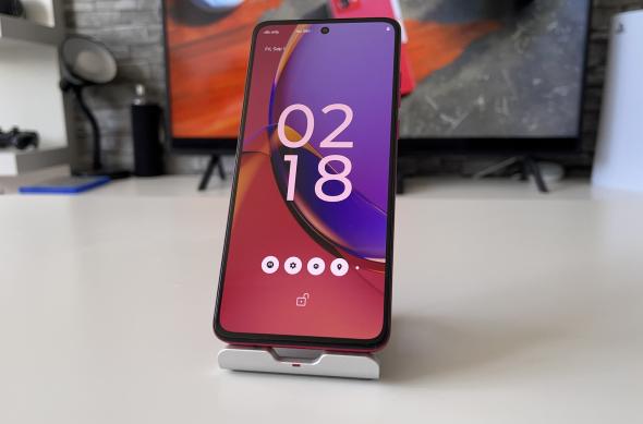Motorola Moto G84 - Galerie foto Mobilissimo.ro: Motorol- Moto-G84_082.jpg