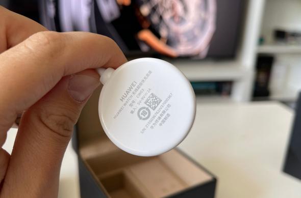 HUAWEI Watch Ultimate Design - Unboxing: HUAWEI-Watch-Ultimate-Design-Unboxing_015.jpg