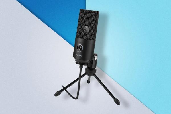 E LUNI e AMAZON: Azi vă recomandăm microfonul accesibil Fifine T669, ideal pentru creatori de conținut aflați la început de drum