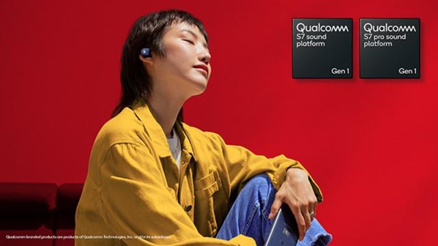 <b>Qualcomm lansează un procesor nou pentru căști wireless: Snapdragon S7 Pro Gen1 aduce suport micro-power Wi-Fi pentru acoperire extinsă</b>Qualcomm a organizat pe data de 24 octombrie 2023 evenimentul anual Snapdragon Summit, în cadrul căruia au debutat câteva produse interesante, cap de afiș fiind desigur Snapdragon 8 Gen3, procesorul adresat flagship-urilor din 2024