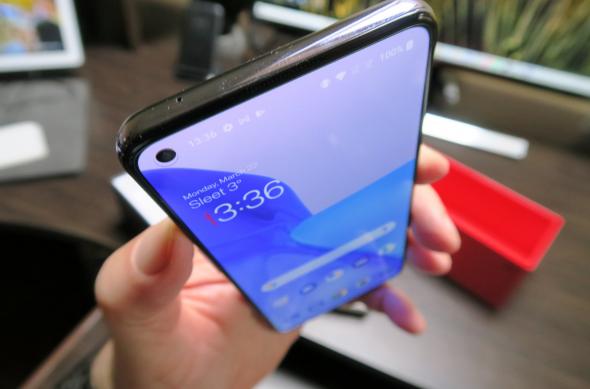 Luminozitate display OnePlus 9 și ecranul văzut la microscop: OnePlus-9_023.JPG