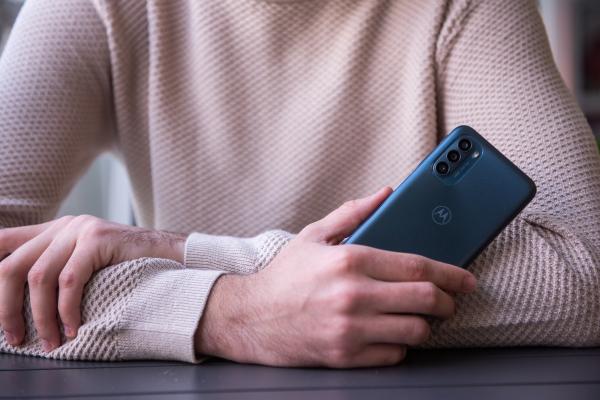 Motorola Moto G31 devine oficial; Telefon de buget cu ecran OLED și cameră foto de 50 mpx