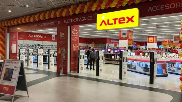 <b>[UPDATE: Conferință de presă] ANPC a amendat Altex și propune suspendarea temporară a activității site-ului; Retailerul promova produse ca fiind la reducere fără a aplica discount-uri din suma de referință</b>Autoritatea Națională pentru Protecția Consumatorului a anunțat o amendă de 50.000 de lei în urmă cu câteva ore pentru Altex. Totodată, ANPC a propus suspendarea temporară a activității retailerului ca măsură complementară până la încetarea practicii