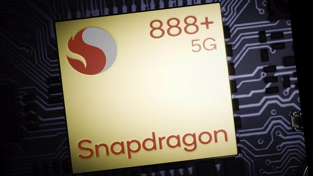 <b>Flagship-ul Motorola Edge 30 Ultra cu procesor Snapdragon 888+ primește un teaser oficial, semn că debutul se apropie</b>După câteva leak-uri înregistrate de către flagship-ul Motorola, inclusiv o apariție TENAA în această dimineață, iată că acum avem parte și de un teaser oficial. Moto confirmă astfel lansarea unui flagship cu procesor Snapdragon 888+