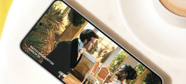 Preț și disponibilitate Samsung Galaxy S22+ în România (+căști wireless cadou)