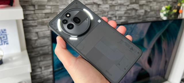 Ce au de oferit noile telefoane Nothing Phone (4a) și (4a) Pro? Iată configurații + culori