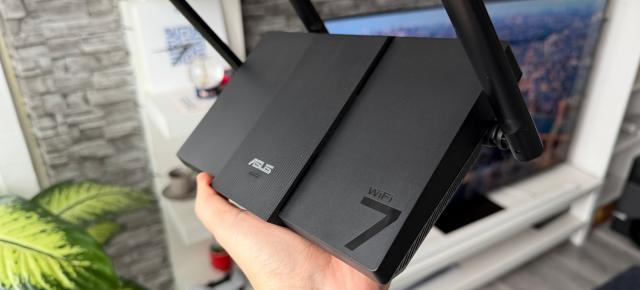 Prezentare ASUS RT-BE50: Router-ul WiFi 7 ideal pentru casa ta, pentru internet rapid, gaming și streaming de înaltă calitate