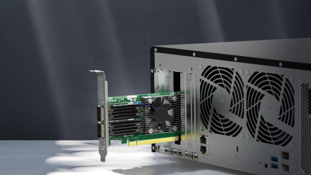 <b>QNAP prezintă placa de extensie de rețea QXG-100G2SF-BCM, cu două porturi de 100GbE</b>QNAP continuă să aducă noi produse pe piață la început de an și după lansarea serviciului myQNAP Cloud One, astăzi prezintă placa de extensie QXG-100G2SF-BCM, cu port dublu de 100GbE. Vorbim despre un produs care accelerează 