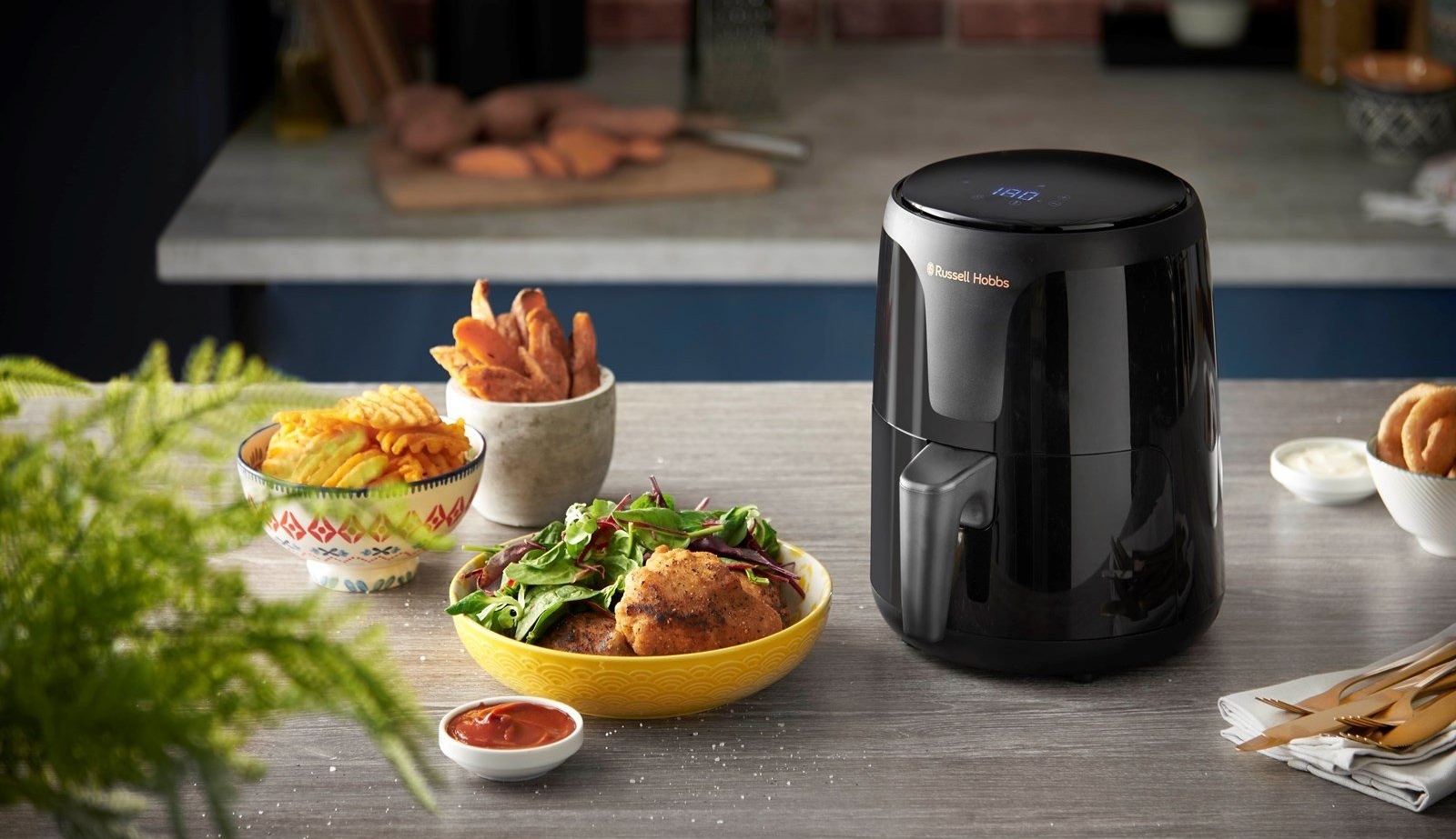 Turul Magazinelor #1568: Friteuză sub 100 lei, monitor gaming 300 Hz sub 700 lei şi cel mai ieftin laptop de gaming RTX 50