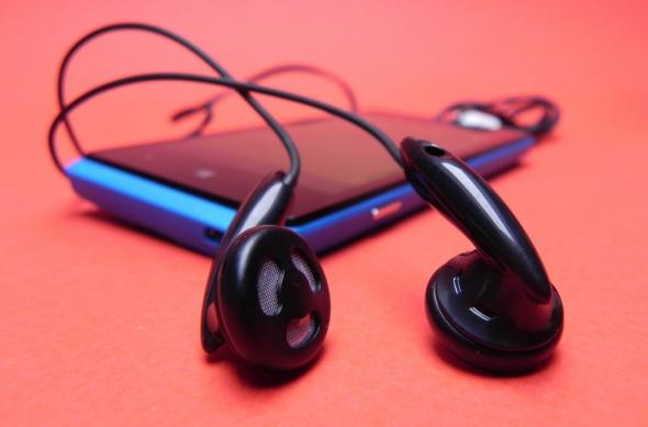 Review Huawei Ascend W1: Windows Phone 8 midrange care se remarcă doar prin baterie (Video): huawei_ascend_w1_review_mobilissimo_ro_38jpg.jpg
