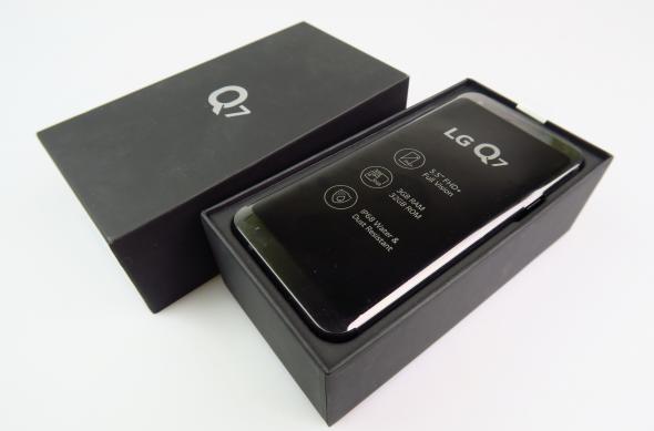 LG Q7 - Unboxing: LG-Q7_038.JPG