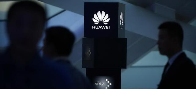 SUA avertizează partenerii NATO să renunţe la Huawei; Probleme şi în România?