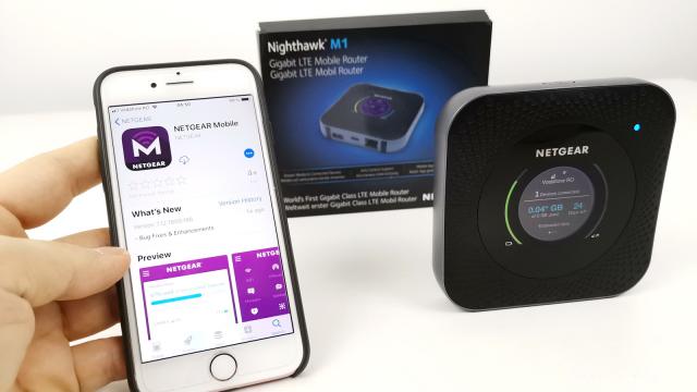 <b>Netgear Nighthawk M1 Review: routerul mobil 4G de care ai nevoie în vacanţă, mai ales în afară (Video)</b>Pe lângă telefoane aici la Mobilissimo mai testăm din când în când și routere, un exemplu fiind acest model de la Netgear numit Nighthawk M1. Produsul de față primește astăzi o recenzie detaliată, fiind vorba despre un router mobil menit